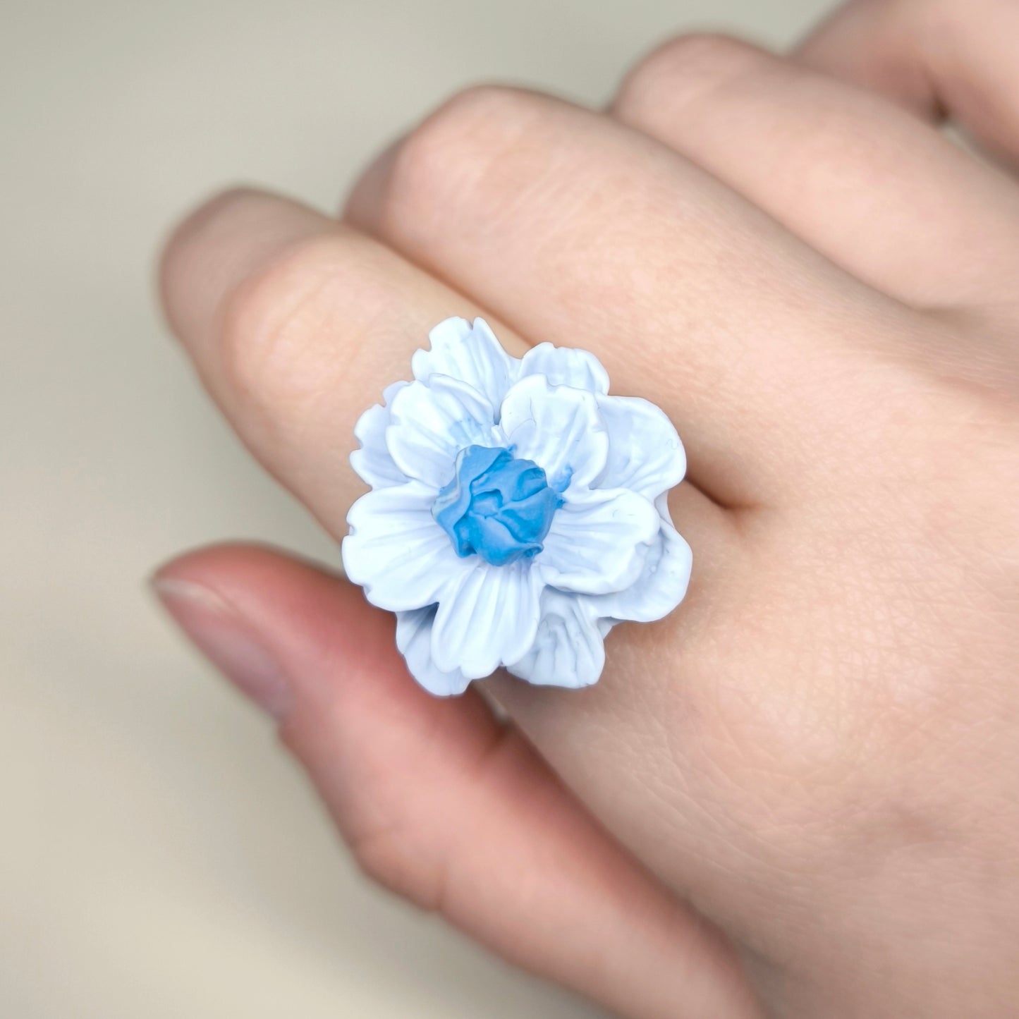 Anillo Flor celeste y azulen 3D