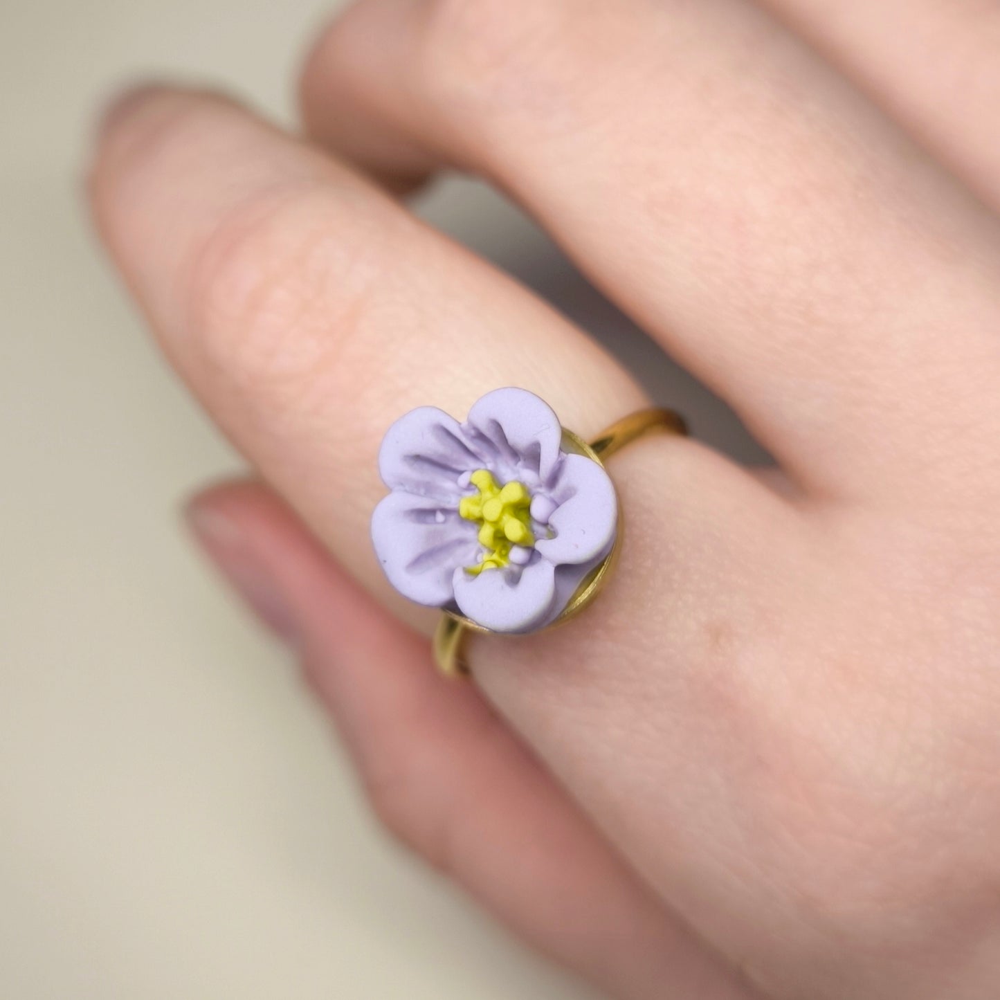 Anillo mini Flor lila y verde 3D