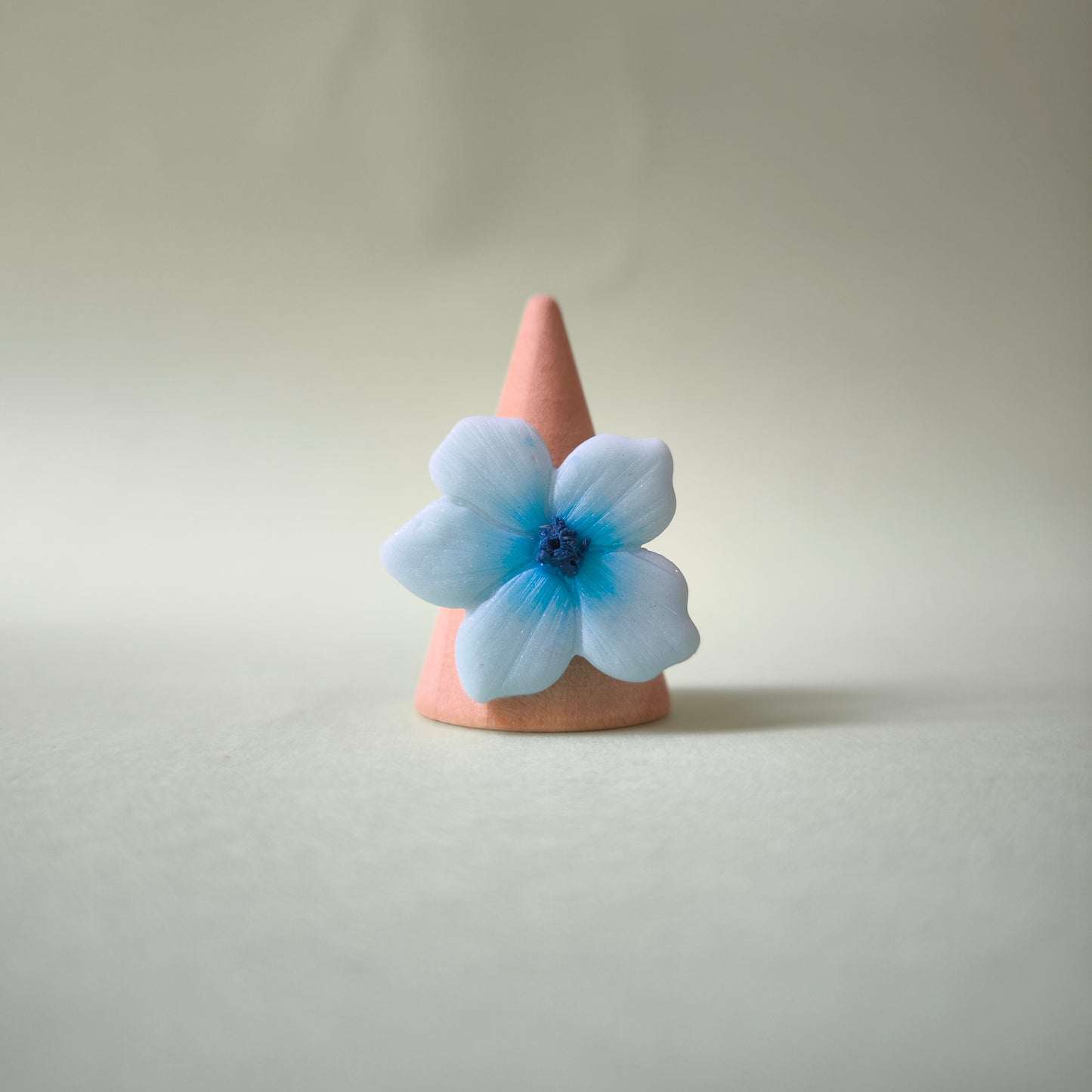 Anillo Flor Lupe celeste