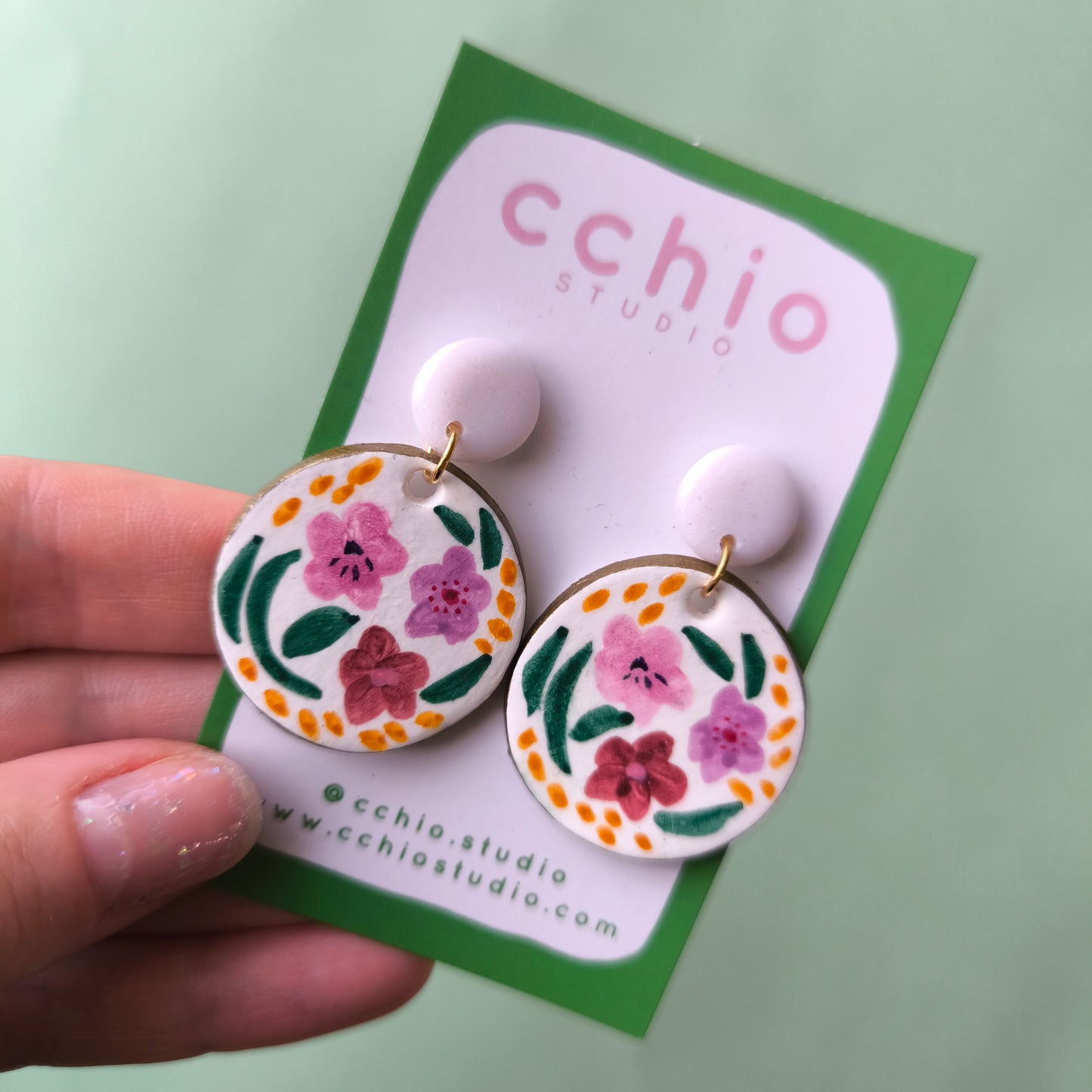 Pendientes pintados a mano circulo mix flores naranja verde púrpura
