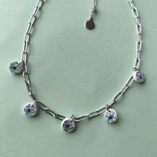 collar artesanales en arcilla polimérica. Hipoalergenicos, livianos. Hechos en España. Stock limitado. Acero inoxidable. Pintado a mano