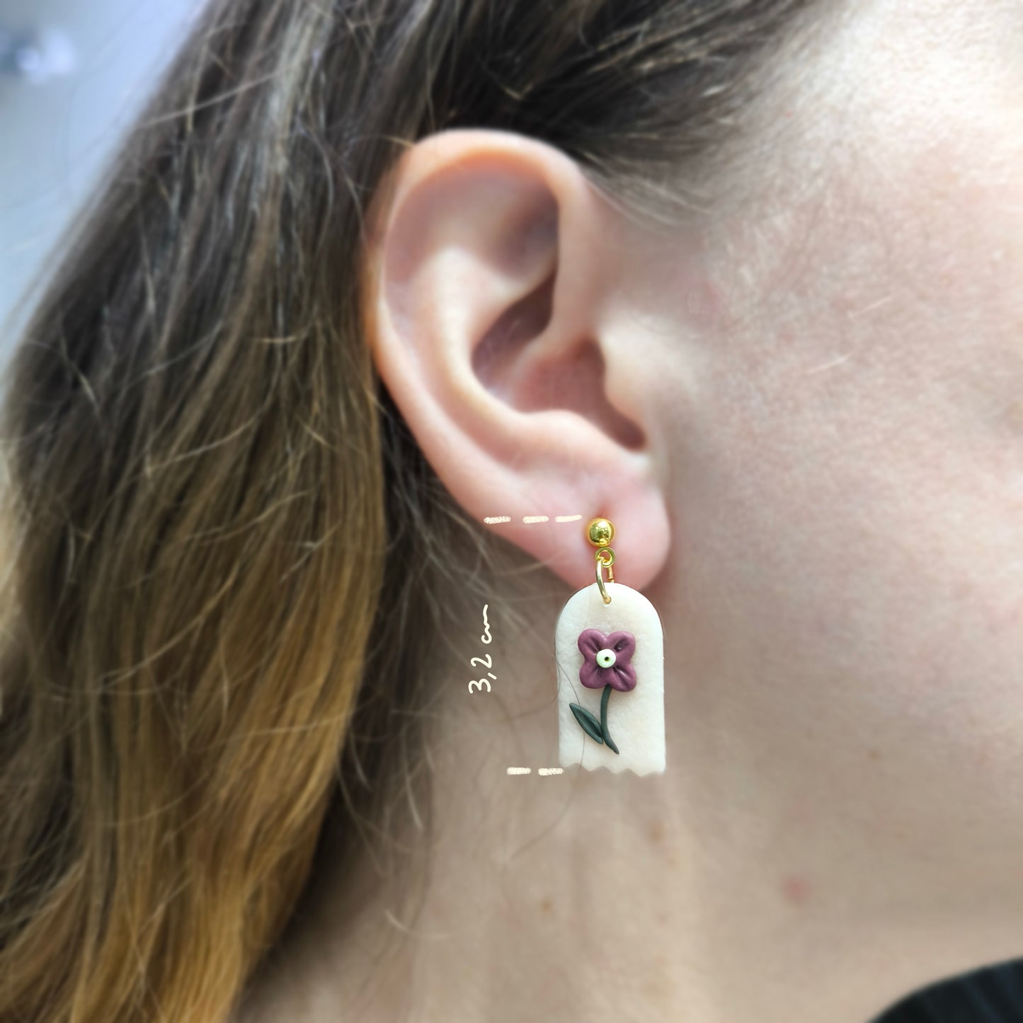 Pendientes artesanales en arcilla polimérica con relieve. Hipoalergenicos, livianos. Hechos en España. Stock limitado. Acero inoxidable.