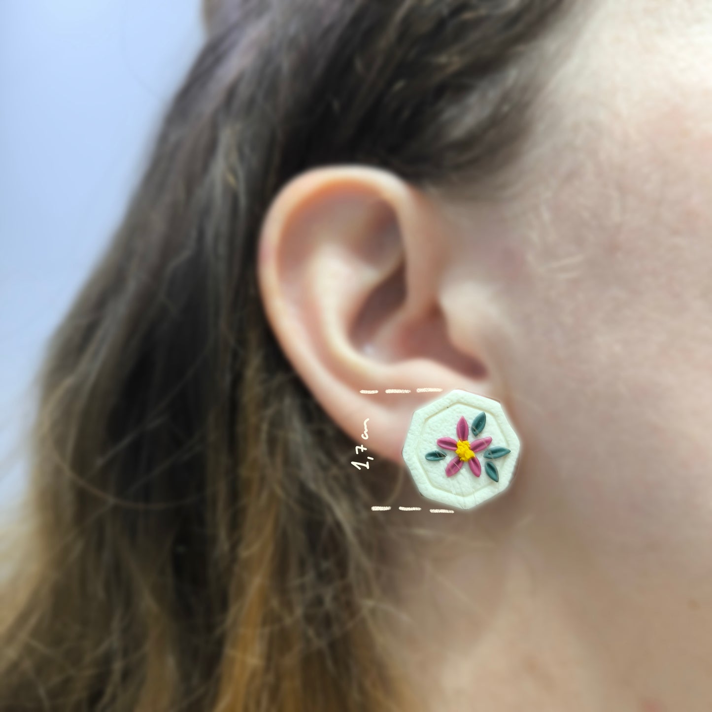 Pendientes artesanales en arcilla polimérica con relieve. Hipoalergenicos, livianos. Hechos en España. Stock limitado. Acero inoxidable.