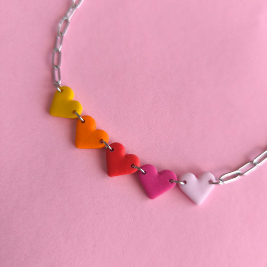 Collar artesanal en arcilla polimérica con relieve. Hipoalergenicos, livianos. Hechos en España. Stock limitado. Acero inoxidable. 