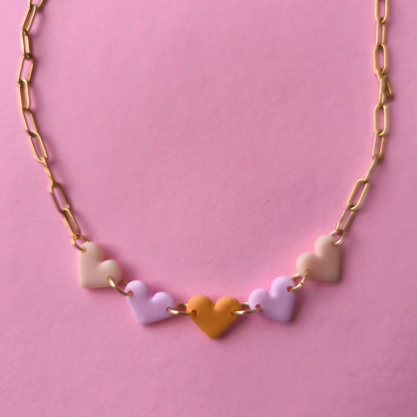 Collar mini corazón rosa y naranja