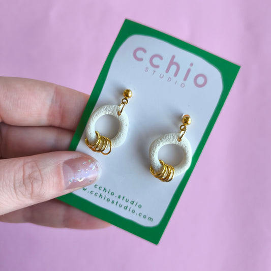 Pendiente Alba hueso