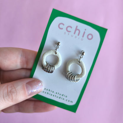 Pendiente Alba hueso