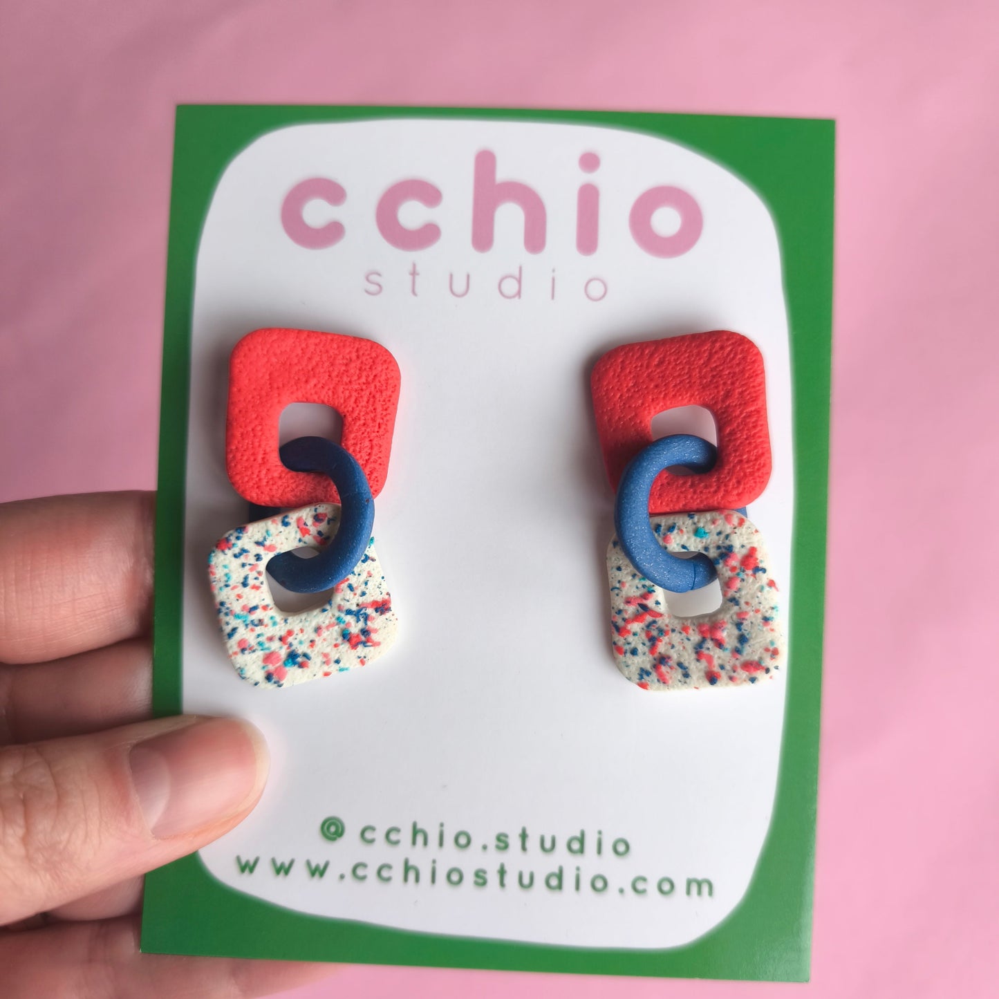 Pendiente Claudina rojo, azul y blanco salpicado colores