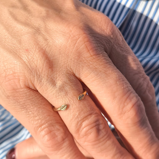 Anillo Elara