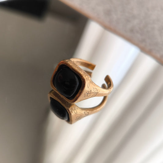*one of a kind* Sombra Ring