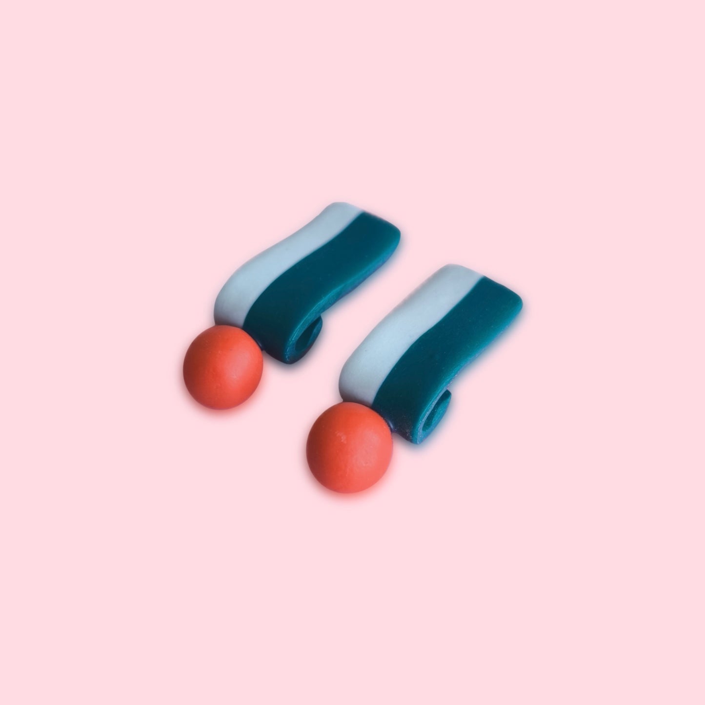 Pendiente Juniper aqua, verde petróleo y naranja