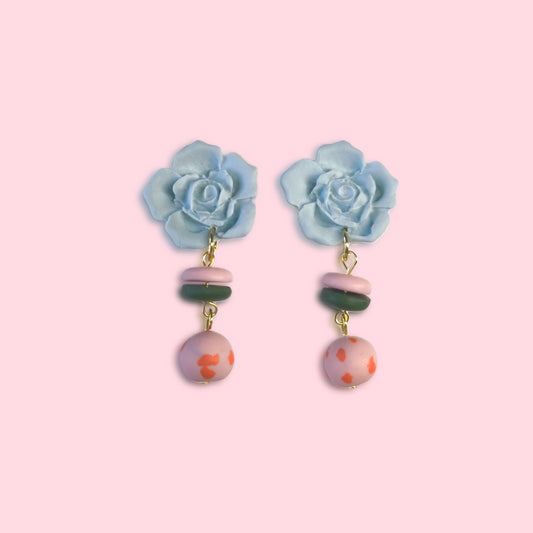 Pendiente Lucrecia celeste, rosa y naranja