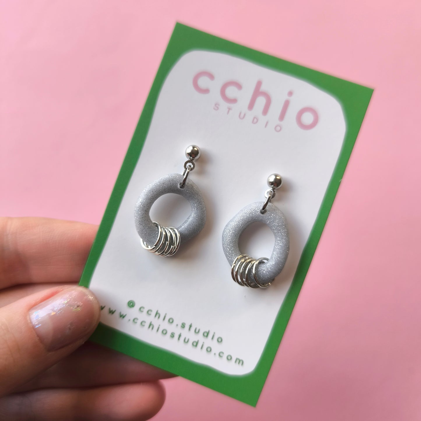 Pendientes artesanales en arcilla polimérica. Hipoalergenicos, livianos. Hechos en España. Stock limitado. Acero inoxidable