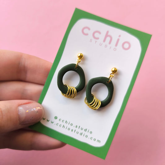 Pendientes artesanales en arcilla polimérica. Hipoalergenicos, livianos. Hechos en España. Stock limitado. Acero inoxidable