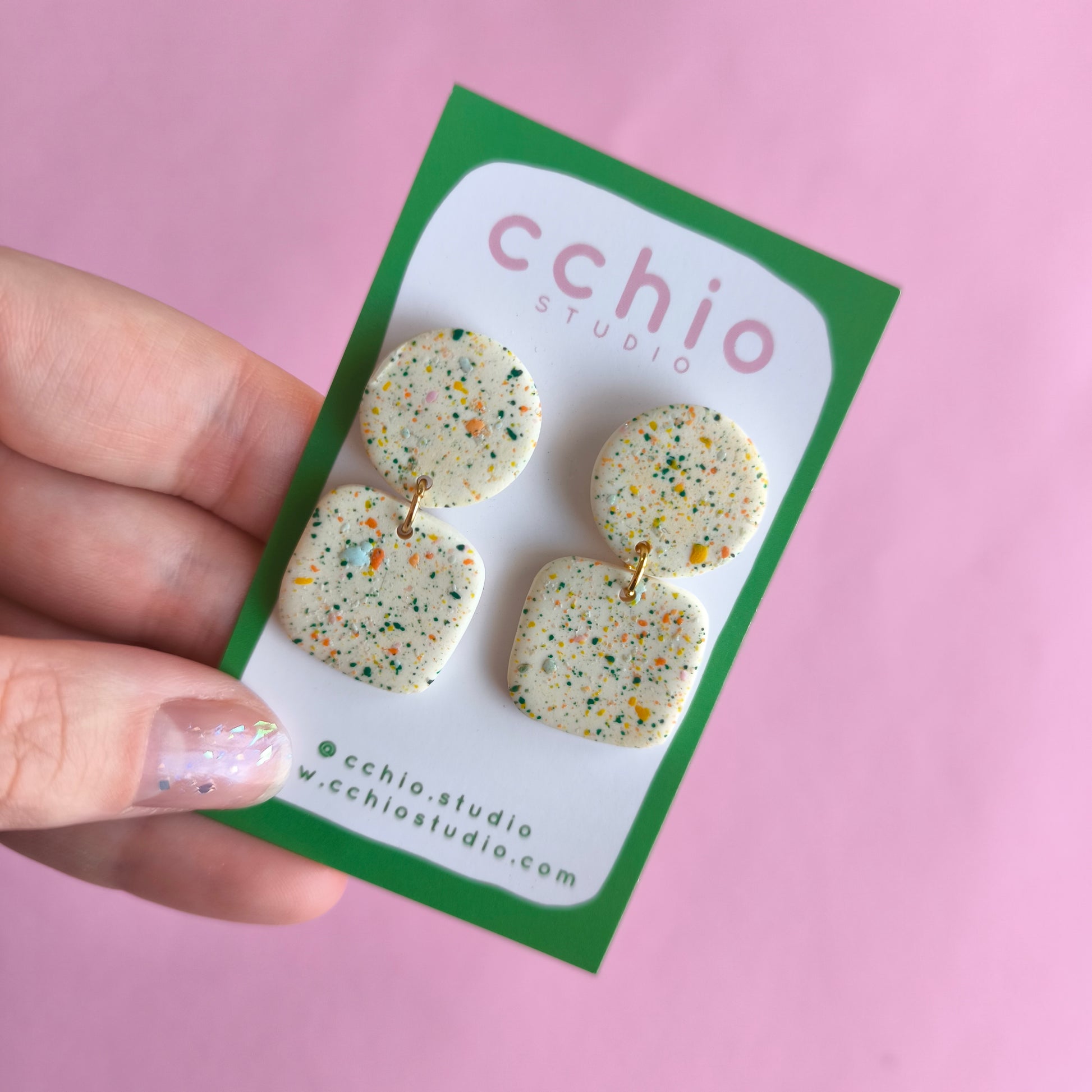 Pendientes artesanales en arcilla polimérica. Hipoalergenicos, livianos. Hechos en España. Stock limitado. Acero inoxidable