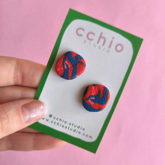 Pendientes artesanales en arcilla polimérica. Hipoalergenicos, livianos. Hechos en España. Stock limitado. Acero inoxidable.