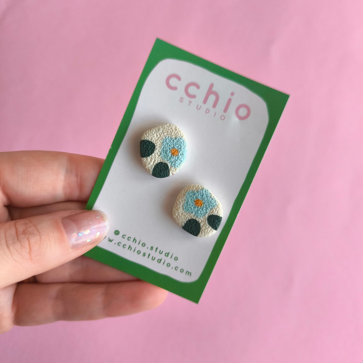 Pendientes artesanales en arcilla polimérica. Hipoalergenicos, livianos. Hechos en España. Stock limitado. Acero inoxidable.