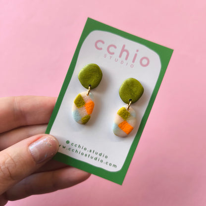 Pendientes artesanales en arcilla polimérica. Hipoalergenicos, livianos. Hechos en España. Stock limitado. Acero inoxidable