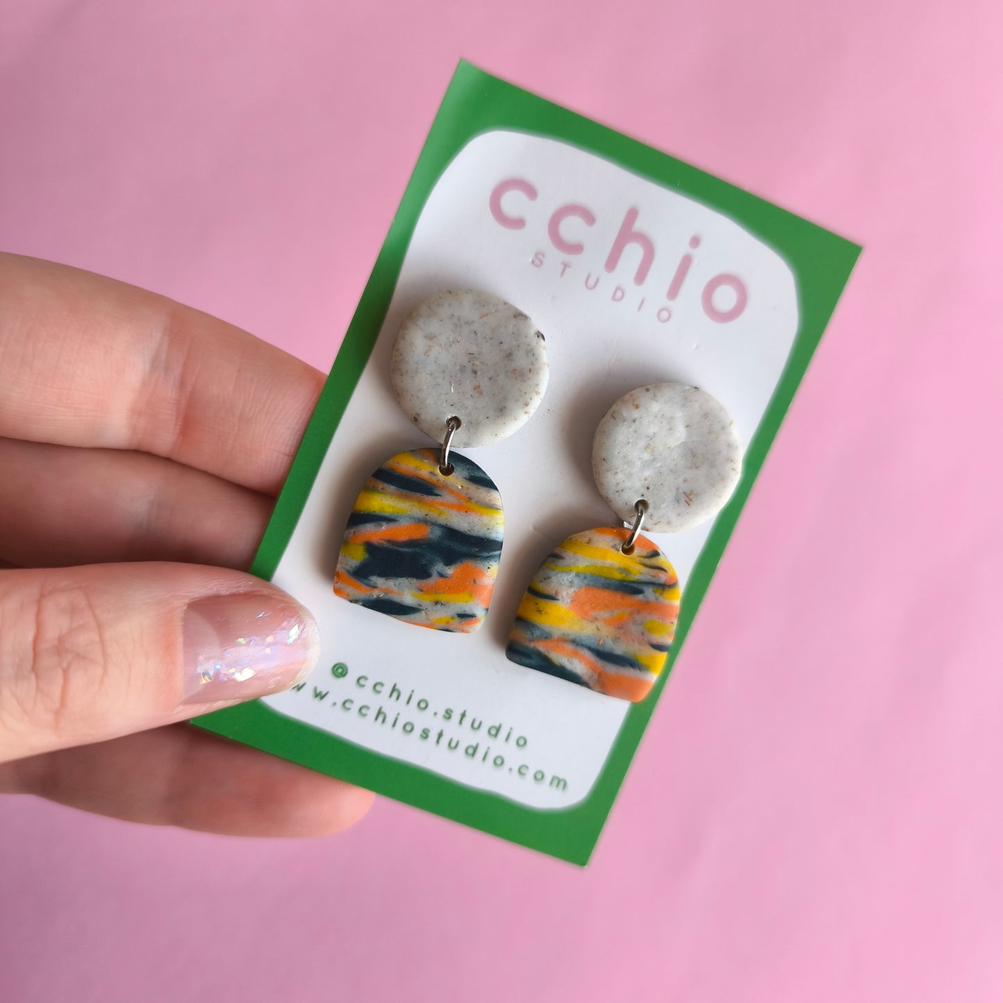 Pendientes artesanales en arcilla polimérica. Hipoalergenicos, livianos. Hechos en España. Stock limitado. Acero inoxidable