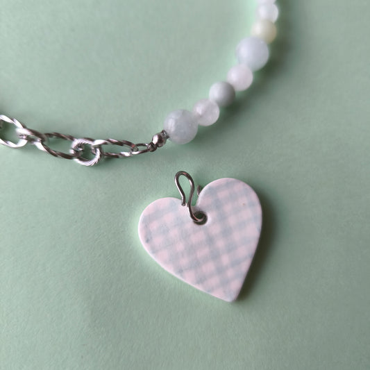 Charm artesanales en arcilla polimérica. Hipoalergenicos, livianos. Hechos en España. Stock limitado. Acero inoxidable. Pintado a mano