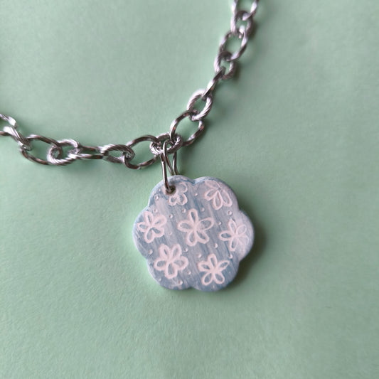 collar artesanales en arcilla polimérica. Hipoalergenicos, livianos. Hechos en España. Stock limitado. Acero inoxidable. Pintado a mano