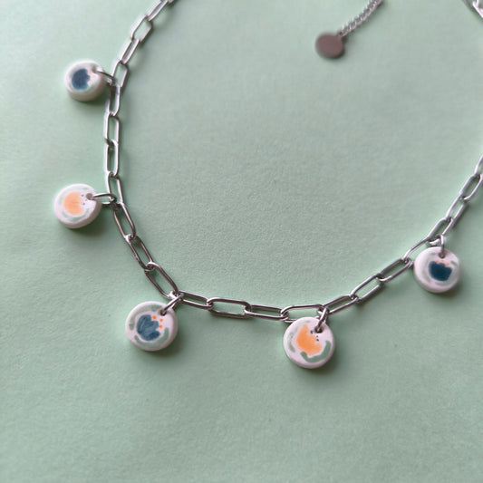 collar artesanales en arcilla polimérica. Hipoalergenicos, livianos. Hechos en España. Stock limitado. Acero inoxidable. Pintado a mano