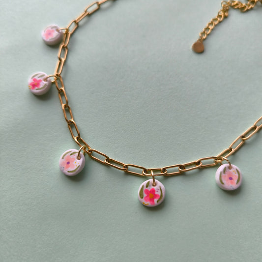 collar artesanales en arcilla polimérica. Hipoalergenicos, livianos. Hechos en España. Stock limitado. Acero inoxidable. Pintado a mano
