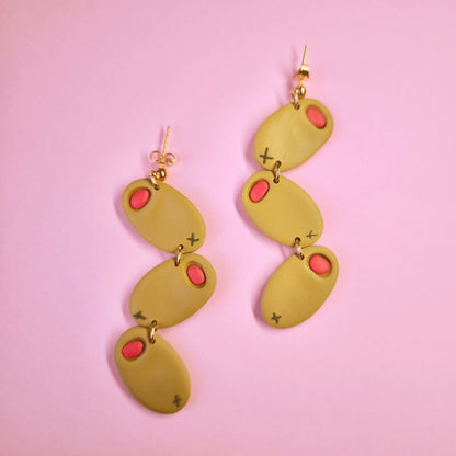 Pendientes artesanales en arcilla polimérica forma olivas. Hipoalergenicos, livianos. Hechos en España. Stock limitado. Acero inoxidable