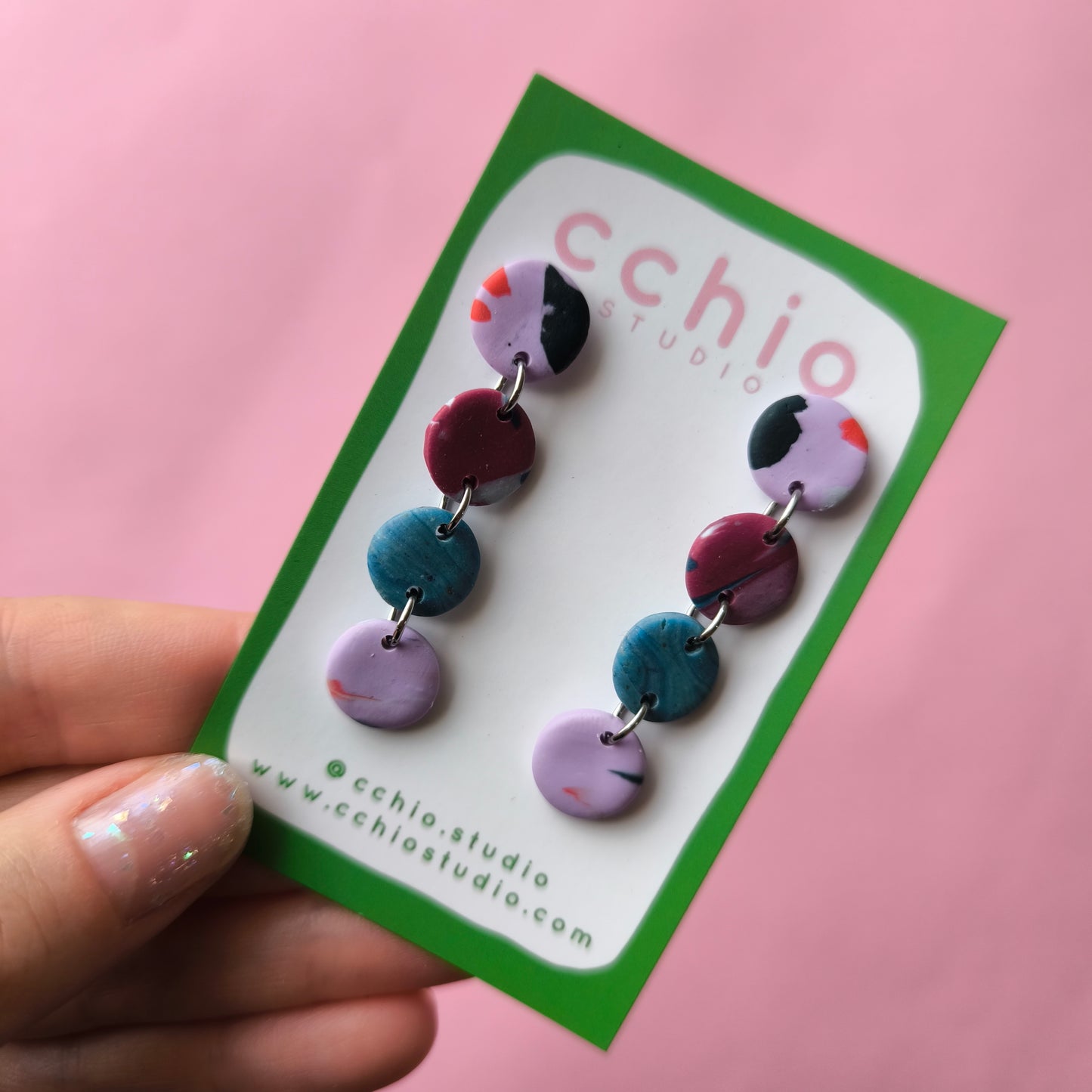 Pendiente Bea mix estampados tonos morado y azul