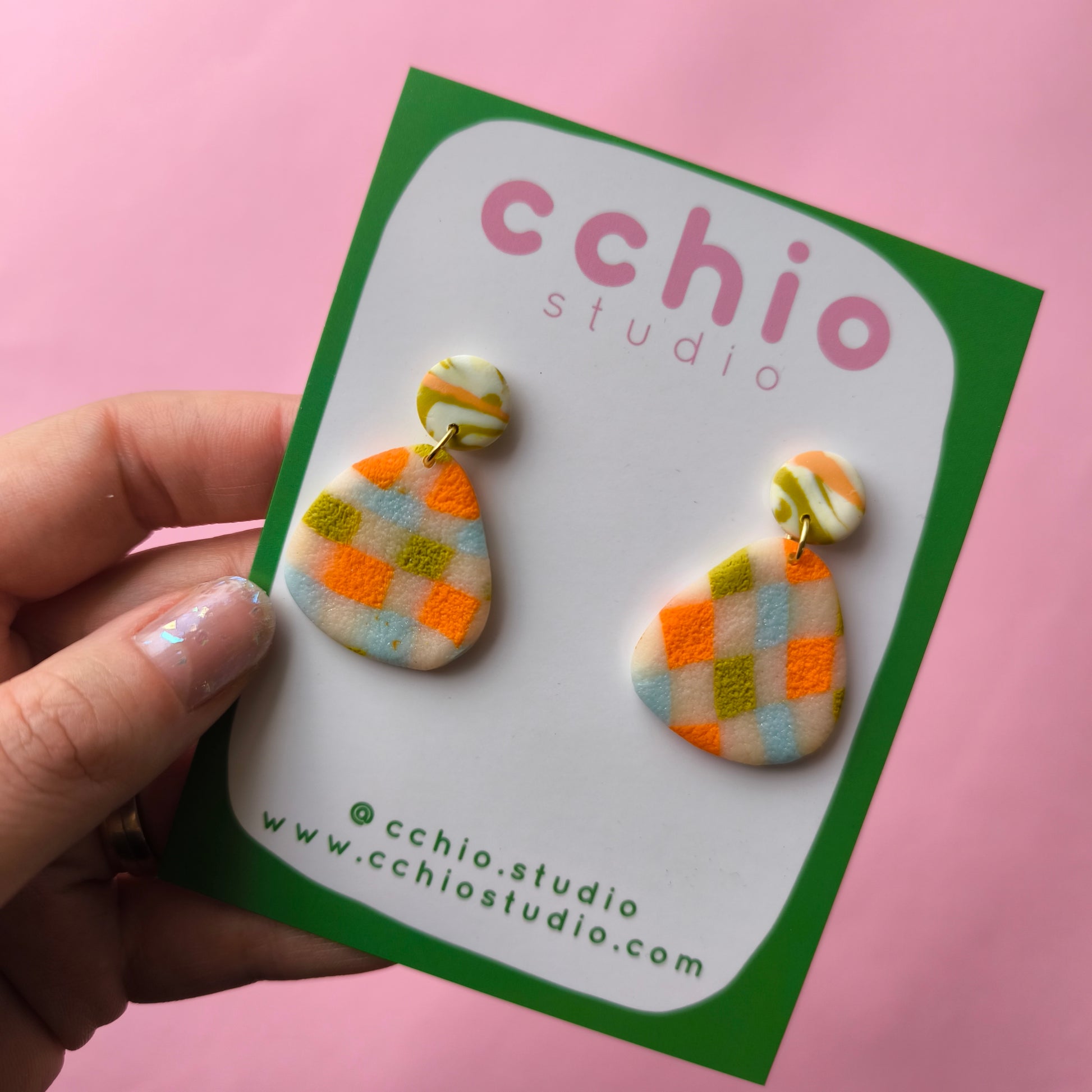 Pendientes artesanales en arcilla polimérica. Hipoalergenicos, livianos. Hechos en España. Stock limitado. Acero inoxidable