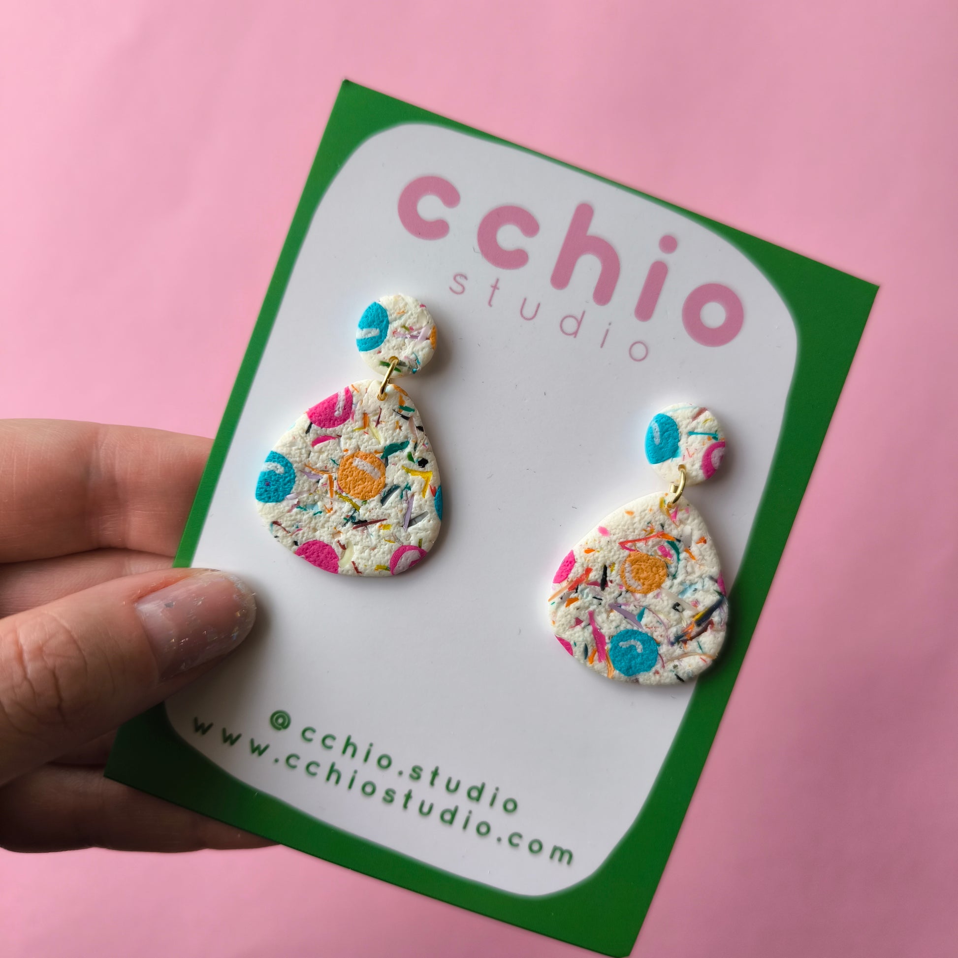 Pendientes artesanales en arcilla polimérica. Hipoalergenicos, livianos. Hechos en España. Stock limitado. Acero inoxidable