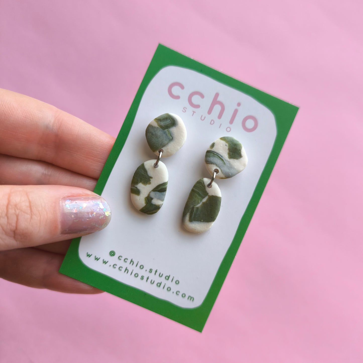 Pendientes artesanales en arcilla polimérica. Hipoalergenicos, livianos. Hechos en España. Stock limitado. Acero inoxidable
