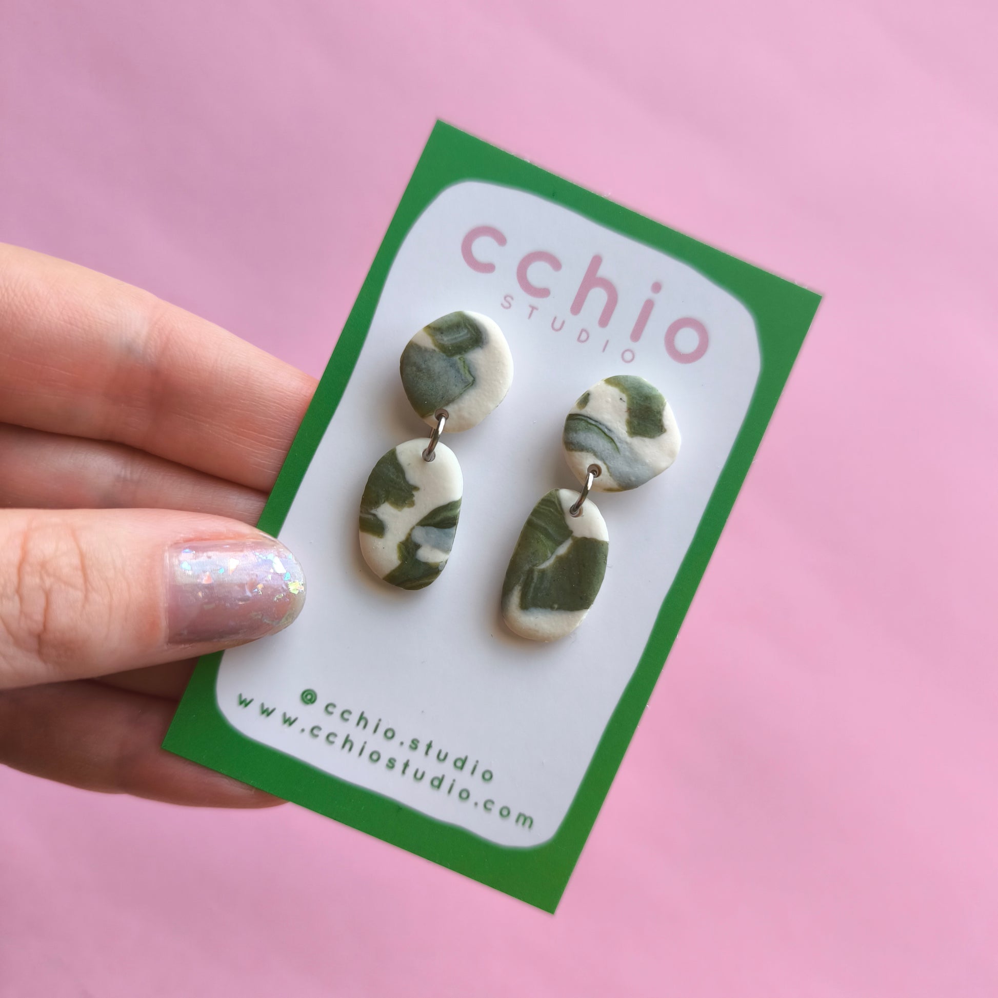 Pendientes artesanales en arcilla polimérica. Hipoalergenicos, livianos. Hechos en España. Stock limitado. Acero inoxidable