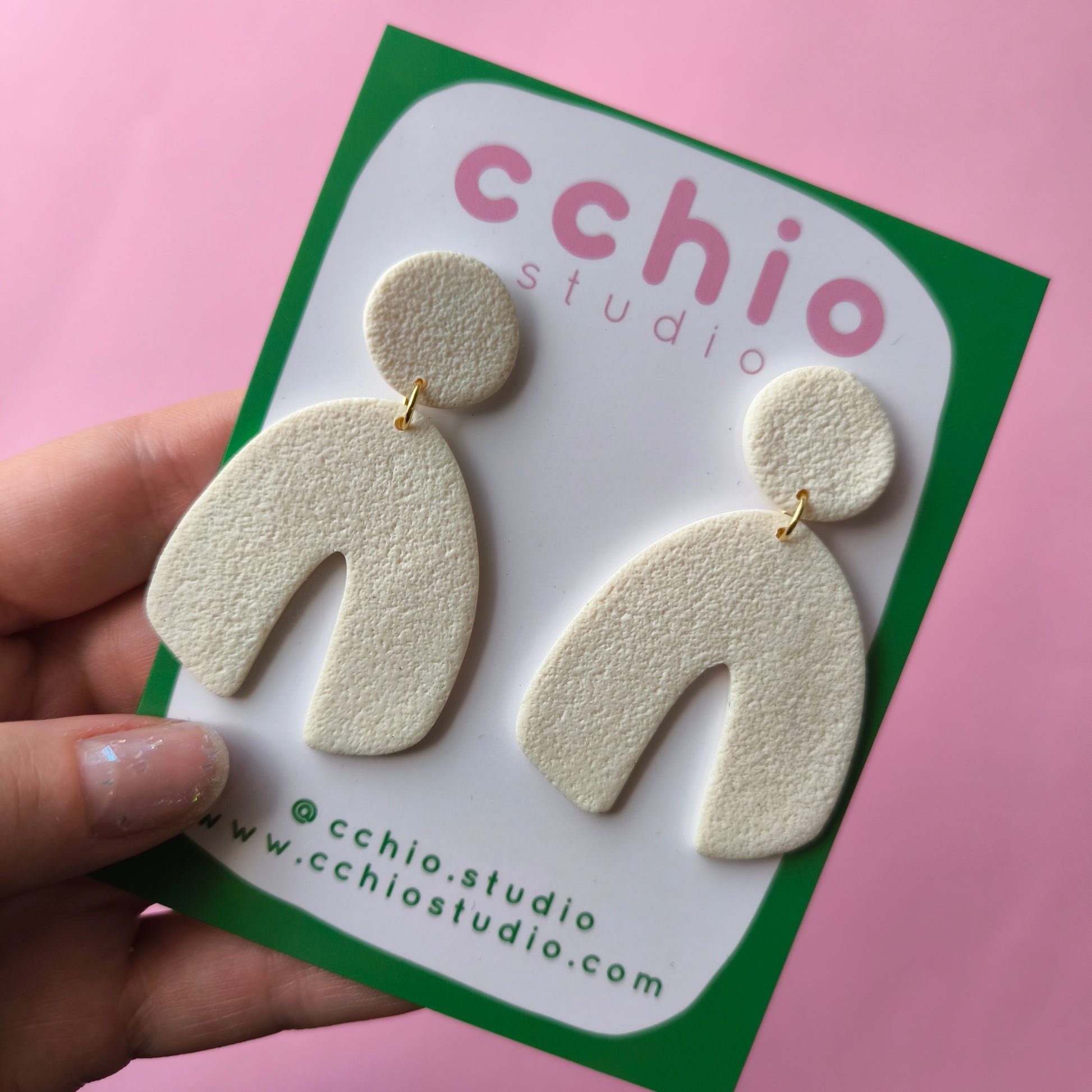 Pendientes artesanales en arcilla polimérica. Hipoalergenicos, livianos. Hechos en España. Stock limitado. Acero inoxidable