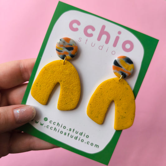 Pendientes artesanales en arcilla polimérica. Hipoalergenicos, livianos. Hechos en España. Stock limitado. Acero inoxidable