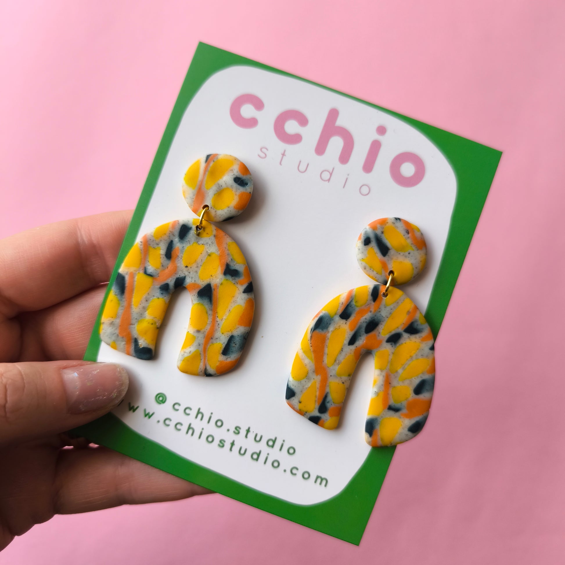 Pendientes artesanales en arcilla polimérica. Hipoalergenicos, livianos. Hechos en España. Stock limitado. Acero inoxidable