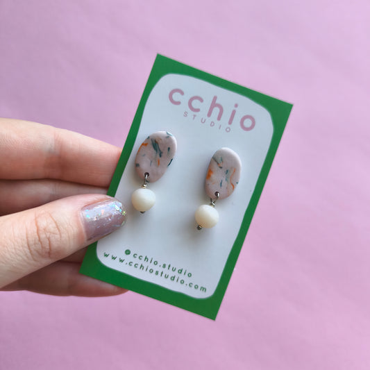 Pendientes artesanales en arcilla polimérica. Hipoalergenicos, livianos. Hechos en España. Stock limitado. Acero inoxidable