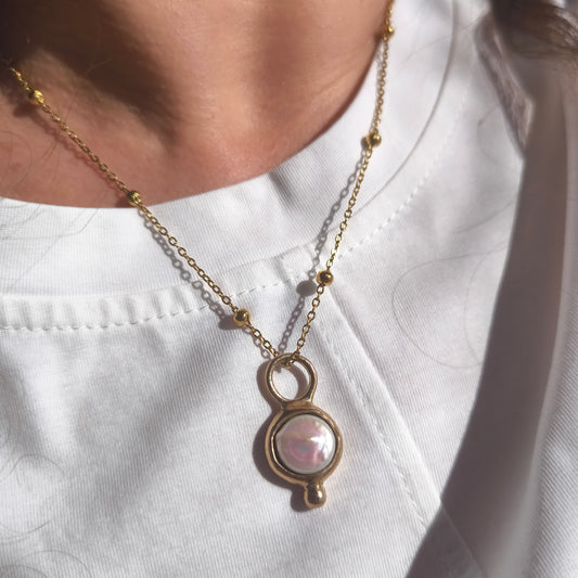*one of a kind* Collar Bruma