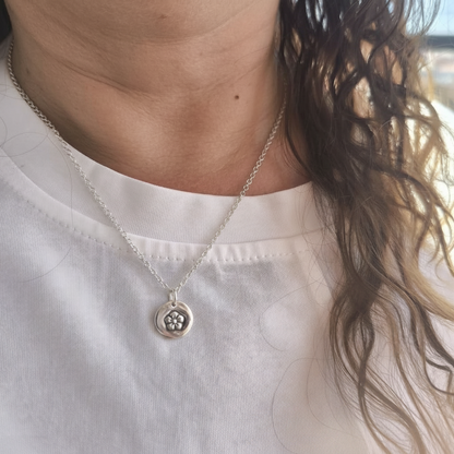 Lía Necklace